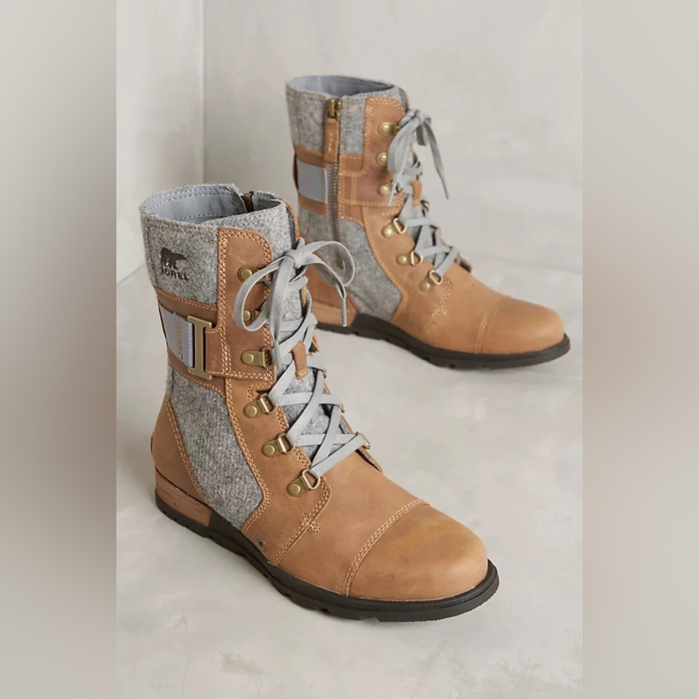 Sorel major carly lace up boots